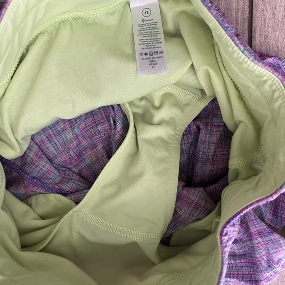 Ivivva lululemon girls pink green purple shorts with lining size 12 - Picture 5 of 5